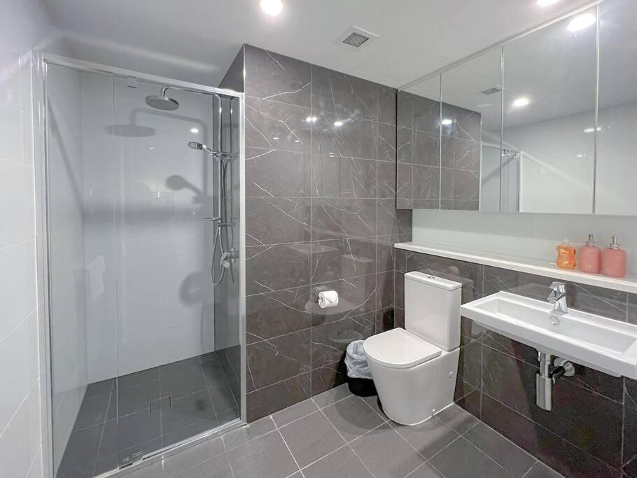 Amazing 2 Bedroom In Cbd! ブリスベン エクステリア 写真