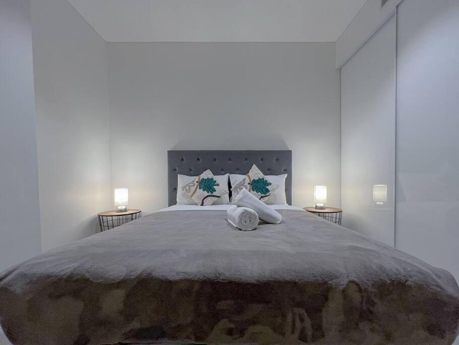 Amazing 2 Bedroom In Cbd! ブリスベン エクステリア 写真