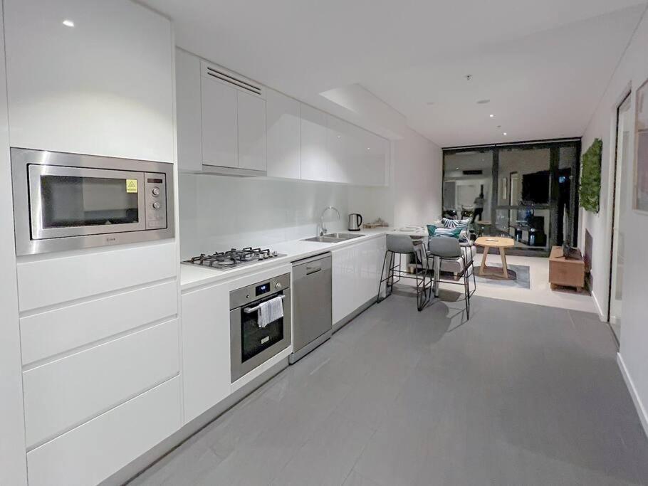 Amazing 2 Bedroom In Cbd! ブリスベン エクステリア 写真